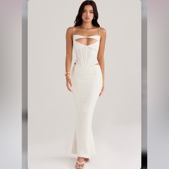HOUSE OF CB PALOMA CORSET MAXI DRESS - Picture 7 of 10